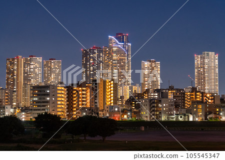 "Kanagawa Prefecture" Night view of Musashi Kosugi Tower Mansion / From the riverbed of the Tama River "Kanagawa Prefecture" Night view of Musashi Kosugi Tower Mansion / From the riverbed of the Tama River 105545347
