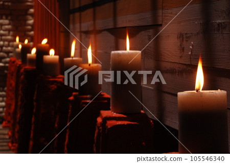 candle light in church 105546340