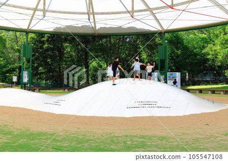 [香川縣] 夏天的國立贊岐萬野公園（毛茸茸的圓頂） 105547108
