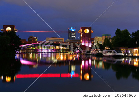 [Toyama Prefecture] Night view of Fugan Canal Kansui Park in fine weather 105547669