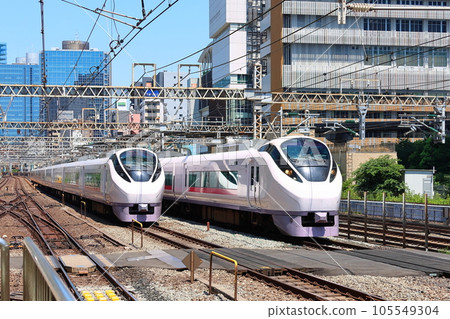 日立特快E657係經過東京都港區芝 日立特快E657係經過東京都港區芝 105549304