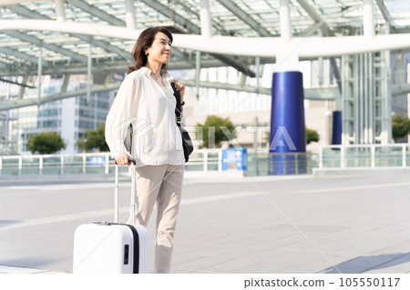 喜歡在名古屋旅行和出差的阿拉菲女性 喜歡在名古屋旅行和出差的阿拉菲女性 105550117