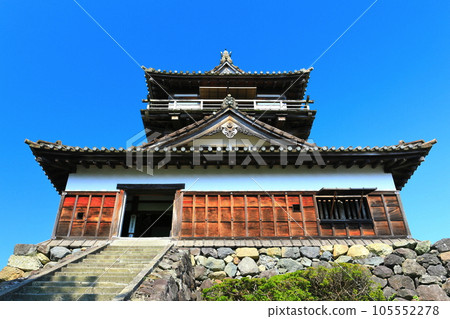 [福井縣]晴天的丸岡城（現有12座塔樓） 105552278