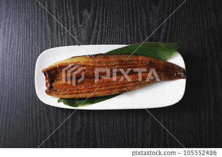 Kabayaki of domestic eel seen from above 105552486