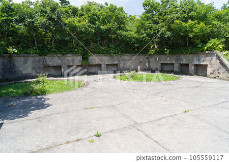 杜鵑山廣場(函館山)的砲台遺跡 杜鵑山廣場(函館山)的砲台遺跡 105559117