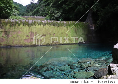 仁川河水晶 105561395