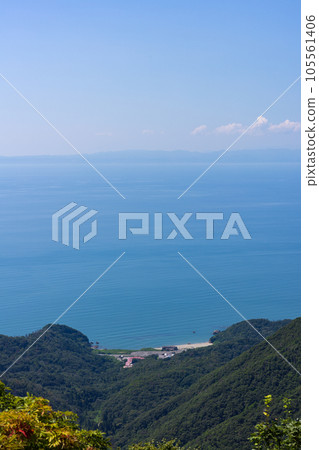 Sea of Japan and Sado Island seen from Mt. Yahiko in Niigata Prefecture in summer Sea of Japan and Sado Island seen from Mt. Yahiko in Niigata Prefecture in summer 105561406