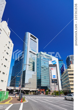 城市景觀:東京新橋站周圍的風景 城市景觀:東京新橋站周圍的風景 105561636