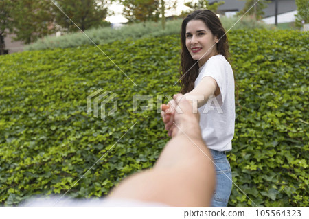 Couple Meeting In Busy Cafe Restaurant 105564323