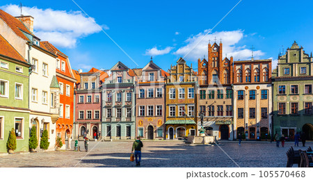 Market Square in Poznan Old Town, Poland Market Square in Poznan Old Town, Poland 105570468
