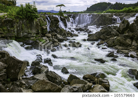 Sogi Falls, known as the Niagara of the East (Isa City, Kagoshima Prefecture) Sogi Falls, known as the Niagara of the East (Isa City, Kagoshima Prefecture) 105579663
