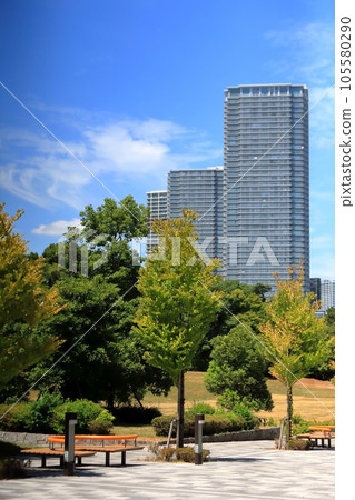 Blue sky and tower apartment 105580290