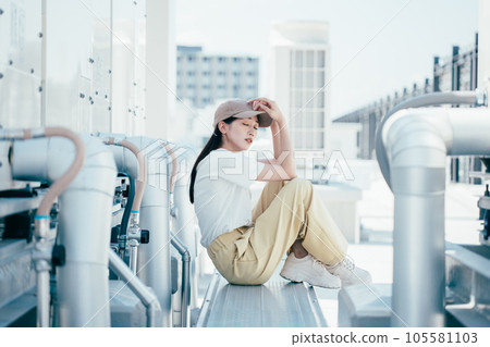 Summer and women Summer and women 105581103