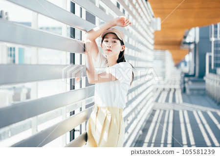 Summer and women 105581239