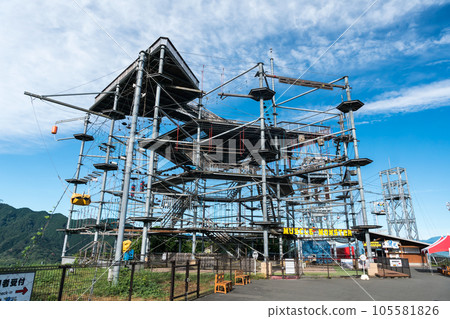 相模湖度假村遊樂森林肌肉怪物2夏季藍天神奈川縣相模原市 相模湖度假村遊樂森林肌肉怪物2夏季藍天神奈川縣相模原市 105581826