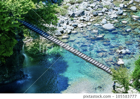 中津川市築地峽八次郎橋 105583777