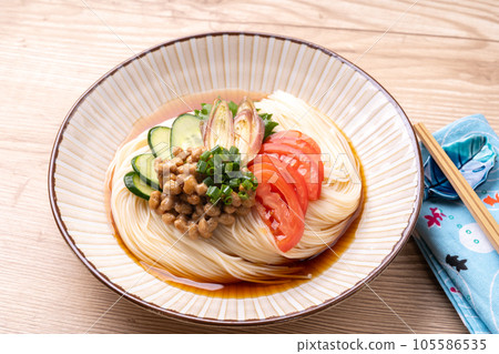 納豆顏射素面 105586535