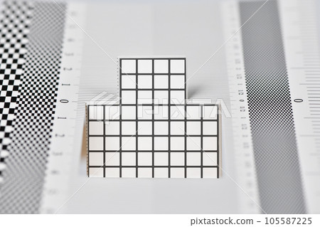 Reliably test DSLR Autofocus system performance. 105587225