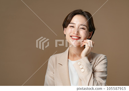 商界女強人微笑 105587915