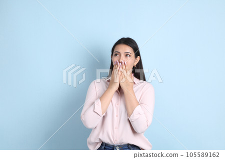 Cute Asain Woman 105589162