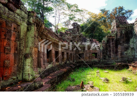 Echoes of history Echoes of history 105589939