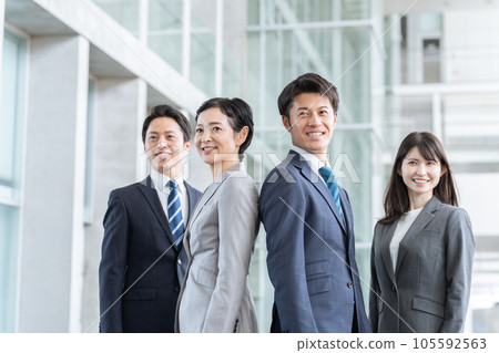 Business person working in the office Business person working in the office 105592563