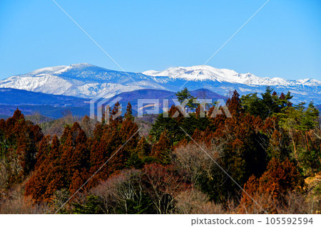 從二本松城遺址看到的福島縣二本松市阿達多拉山脈和東聯邦 105592594