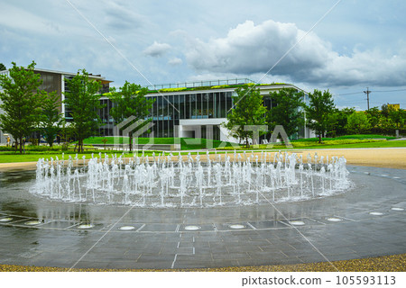 Shiroyama Park Fountain Square and Nagano Prefectural Museum of Art [Nagano City] 105593113
