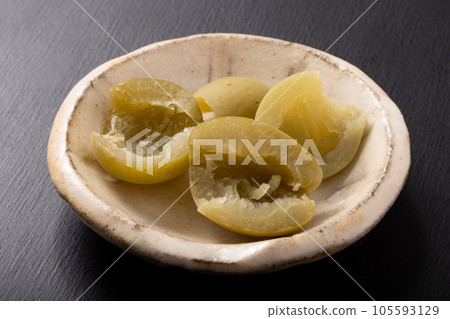 脆脆的李子 脆脆的李子 105593129