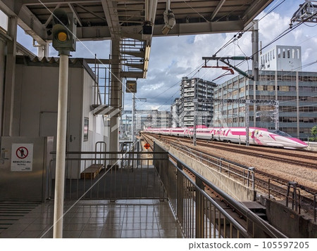 Pink Shinkansen Pink Shinkansen 105597205