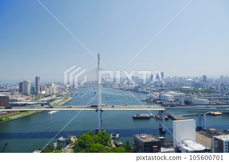 大阪 大阪港 從摩天輪上看到的天保山大橋和安吉川河口的風景(東北方向)(夏季) 大阪 大阪港 從摩天輪上看到的天保山大橋和安吉川河口的風景(東北方向)(夏季) 105600701