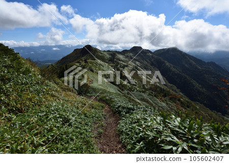 Mt. Hotaka mountain climbing in Joshu, Kawaba Village, Gunma Prefecture 105602407