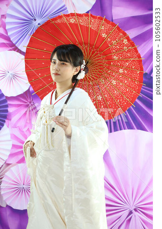 Kimono wedding ceremony, Kimono photo wedding, Photo studio shooting, Shiromuku / Crested hakama 105602533