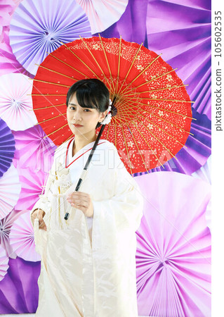 Kimono wedding ceremony, Kimono photo wedding, Photo studio shooting, Shiromuku / Crested hakama 105602535