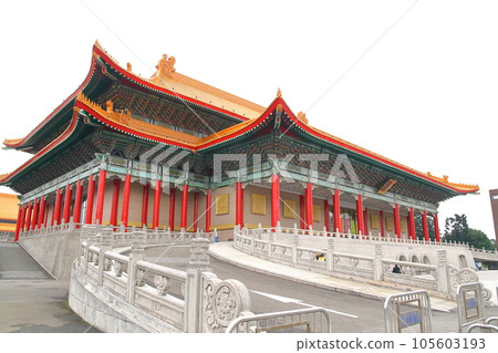 Medieval Memorial Hall, a gorgeous and expansive Taiwanese landmark 105603193