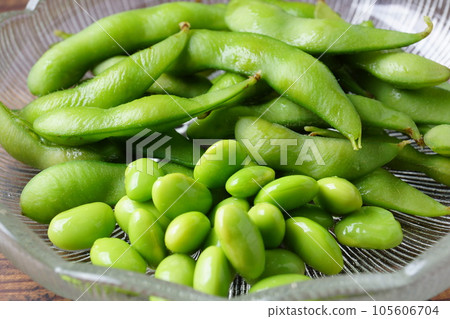 Edamame boiled in salt Edamame boiled in salt 105606704