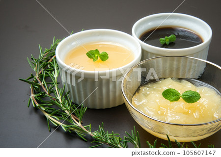夏季甜點，質地光滑，瓊脂果凍 105607147