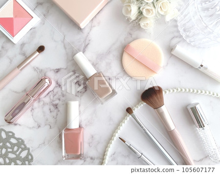 粉色少女化妝工具 粉色少女化妝工具 105607177