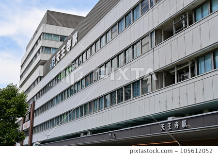 Park Exit of Tennoji Station on conventional lines Park Exit of Tennoji Station on conventional lines 105612052