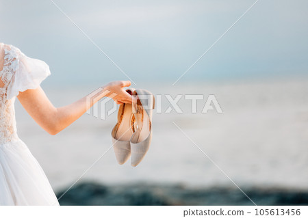 Pre-shooting image with heels 105613456