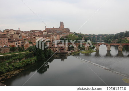 Albi, France, Sainte-Cecile Cathedral, Pont Vieux, panoramic view of the old town 105613718