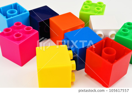 你移除的彩色方塊是隨機的 你移除的彩色方塊是隨機的 105617557