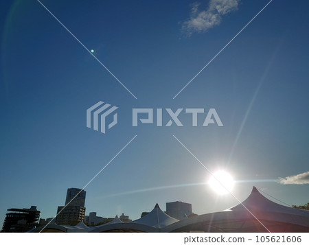 August 6, 2023 Blue sky at Hiroshima Peace Memorial Park 105621606