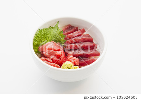 金槍魚蓋飯,顏色漂亮 金槍魚蓋飯,顏色漂亮 105624603