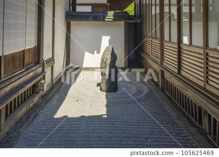 仙遊寺雲龍院 以鴨川黑石為中心的小庭院 105625469