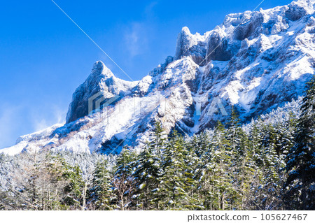 從苦行小屋眺望長野縣八岳雪山 從苦行小屋眺望長野縣八岳雪山 105627467