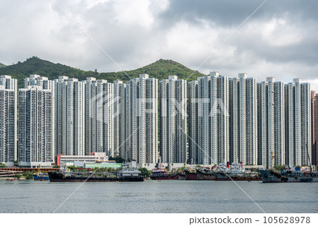 香港大廈集團 105628978