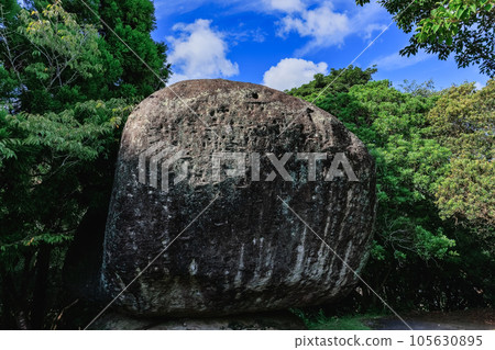 川平的巨石 105630895