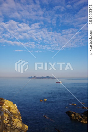 Anan City, Tokushima Prefecture Looking toward Ijima, Maejima, and Tanagojima from Gamoda Cape 105633541