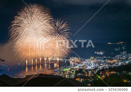 Atami sea fireworks display 105636066